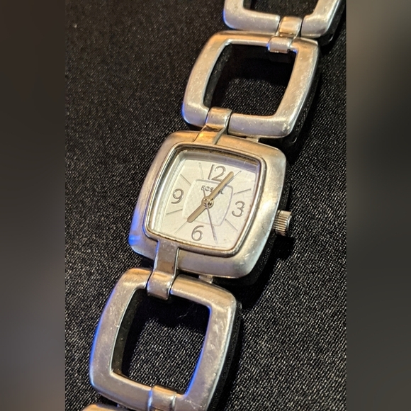 Vintage Fossil Women's Geometric Quartz Watch Stainless Steel Needs Battery - Picture 2 of 11